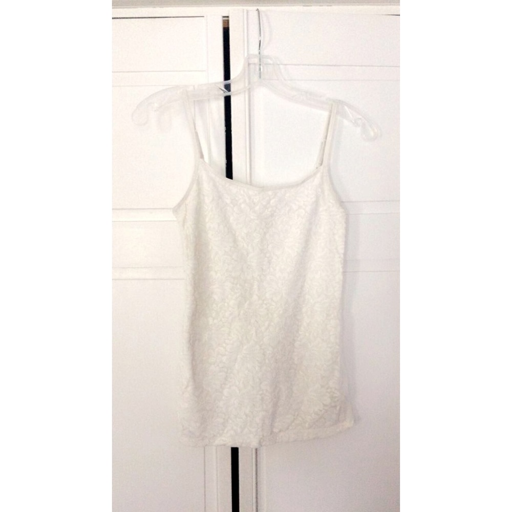 Flower detailed Aero tank